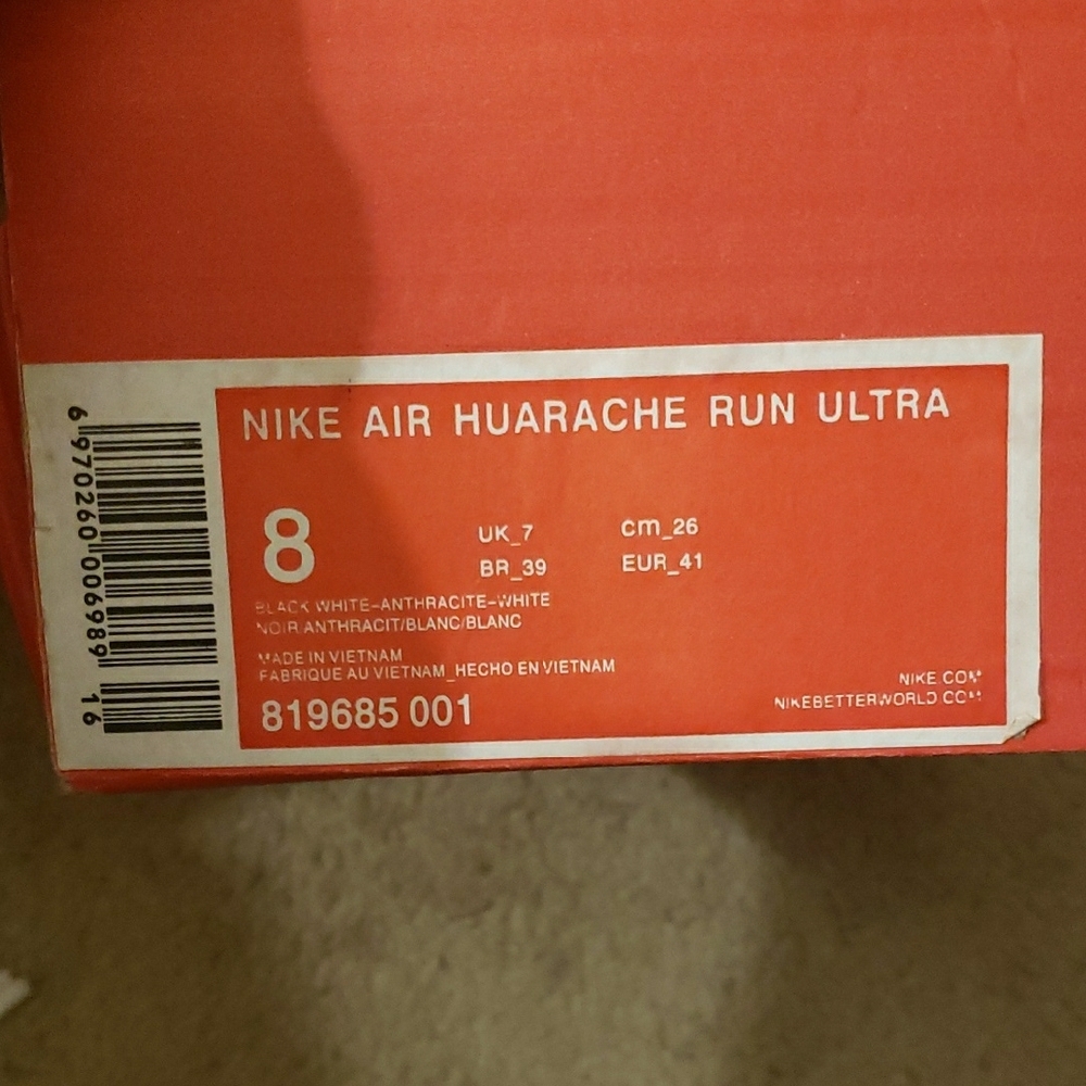 Nike Air Hurache Run ULTRA Women's Sneakers - Picture 2 of 6